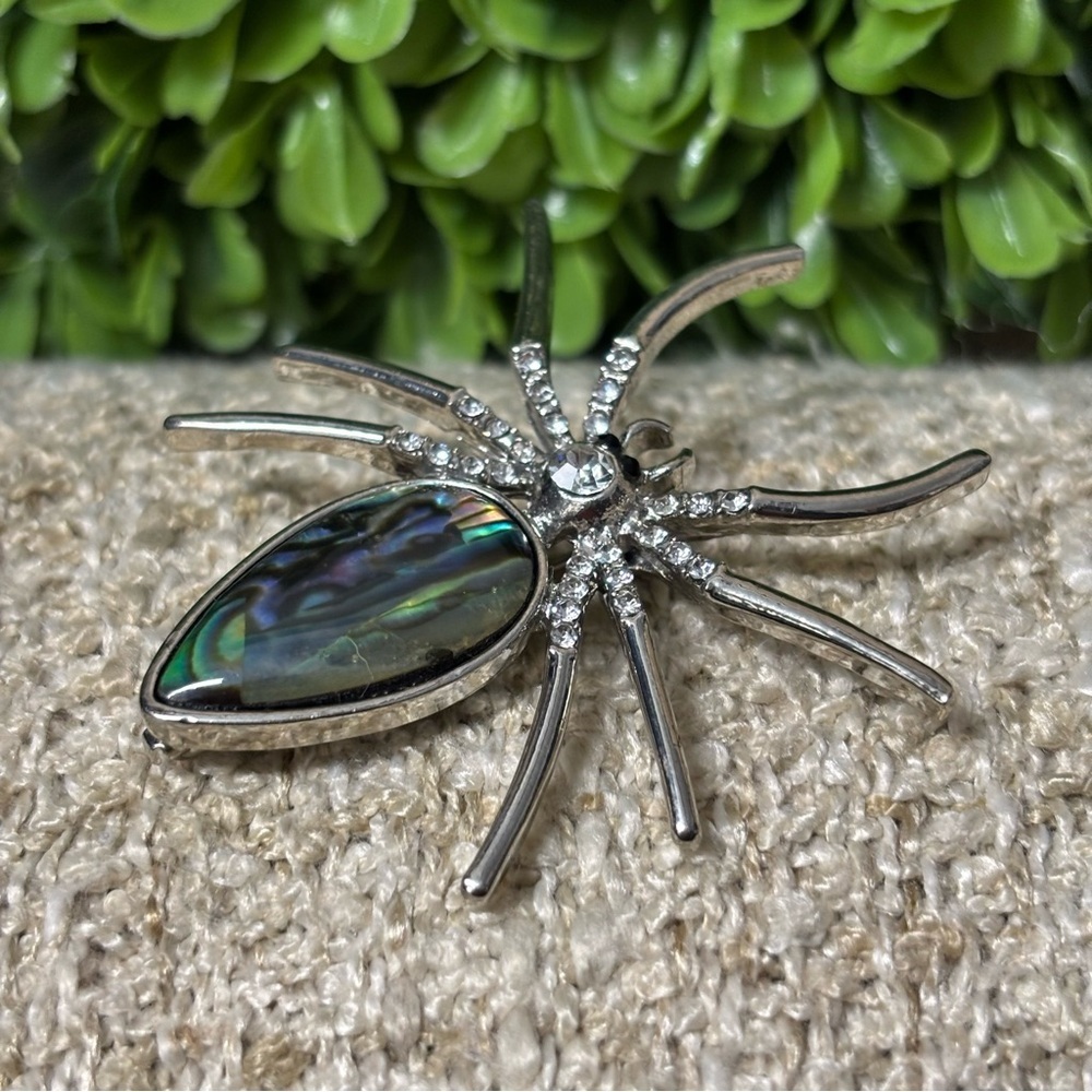Abalone mother of pearl spider Brooch - Picture 3 of 6